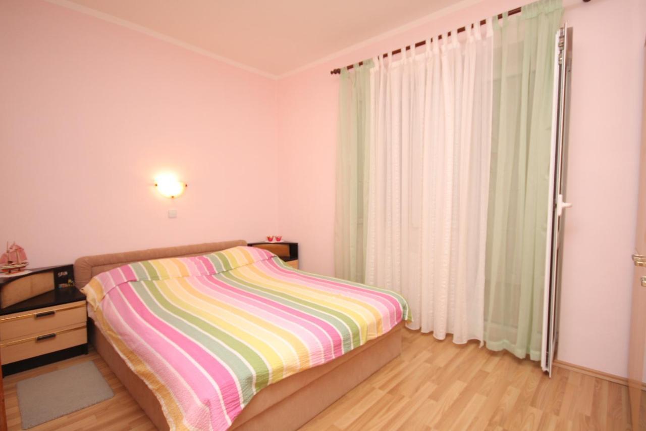 Apartment Supetarska Draga - Donja 2013b Bagian luar foto